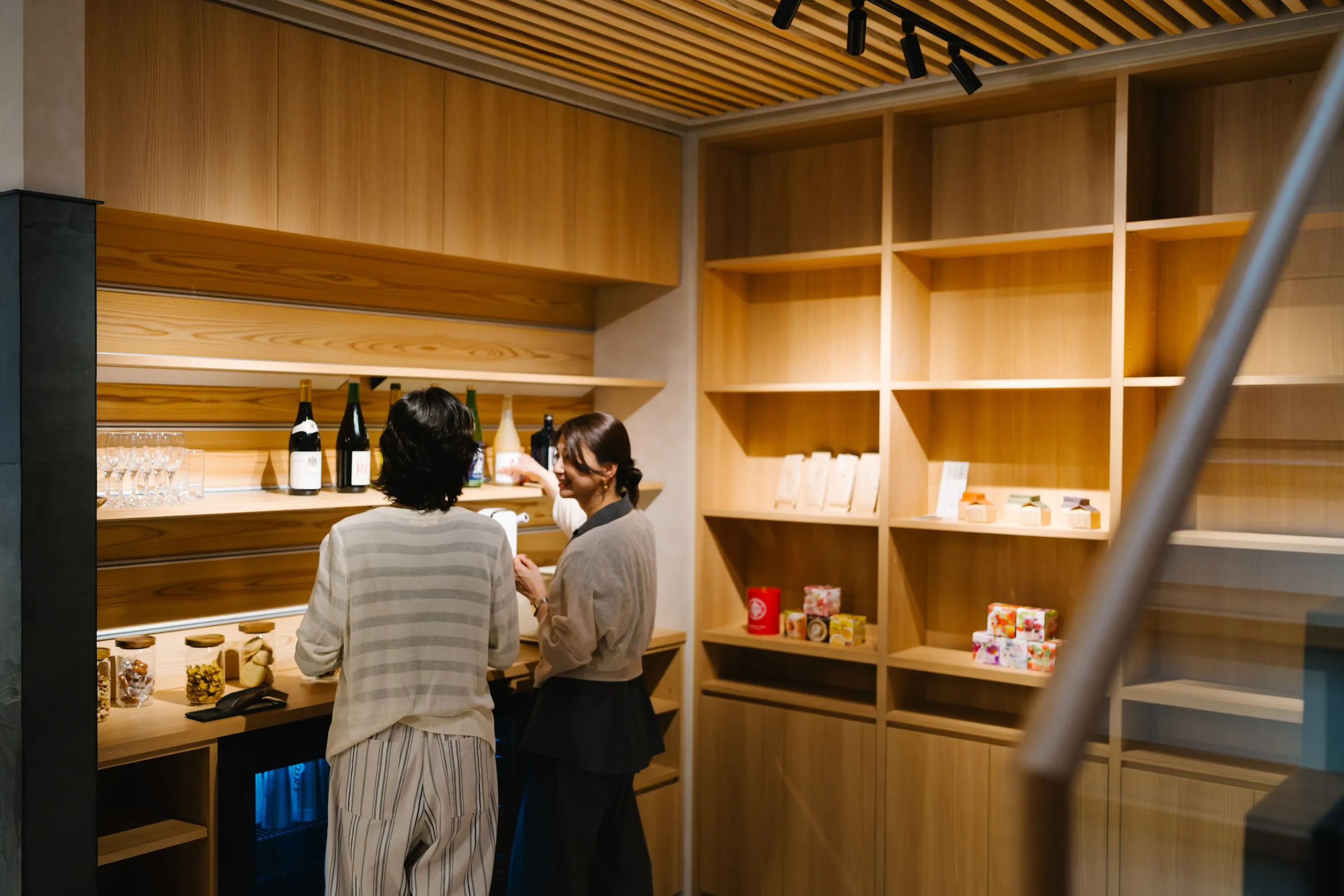 เลานจ์รวมทุกอย่าง