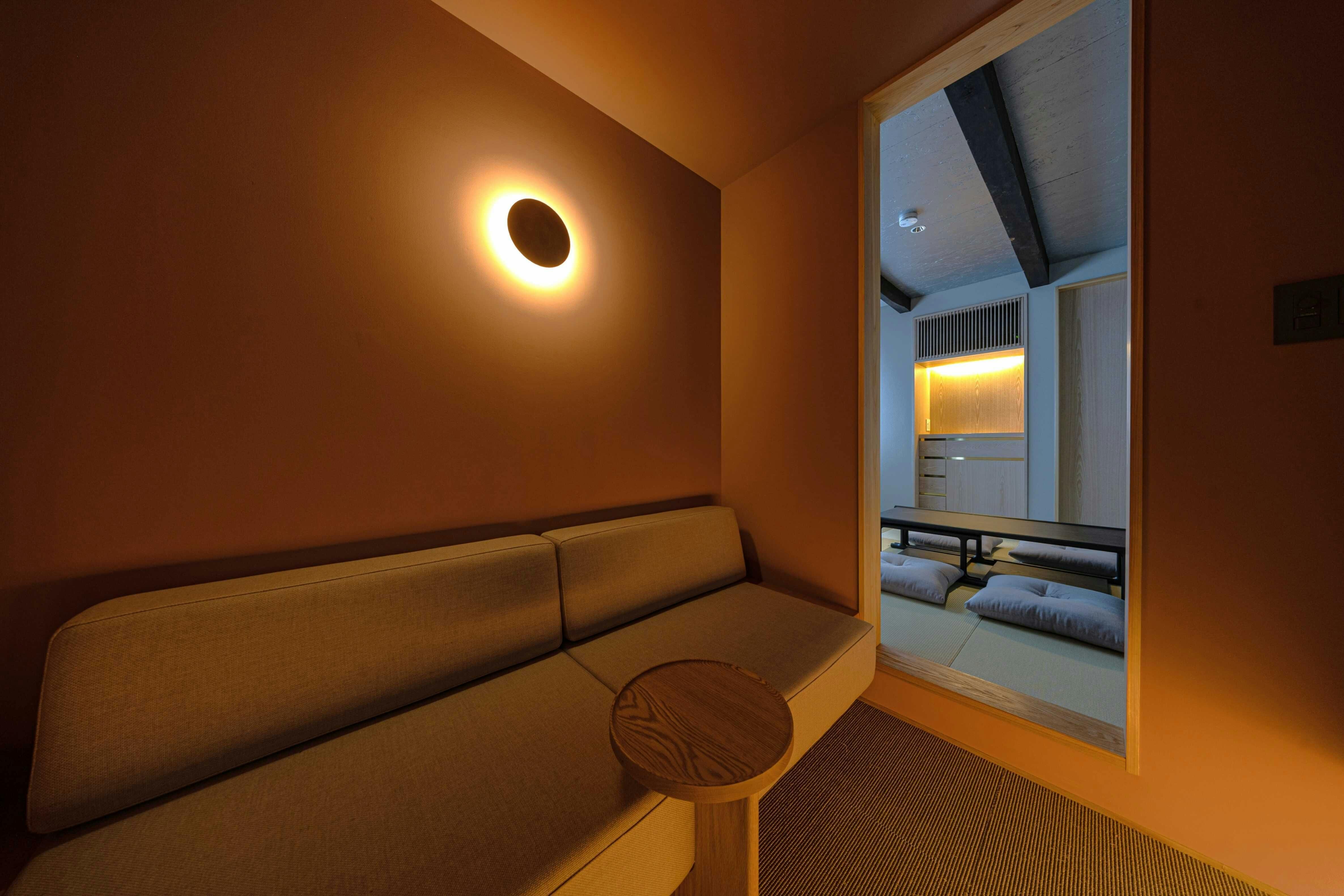 中尾甚六HOTEL