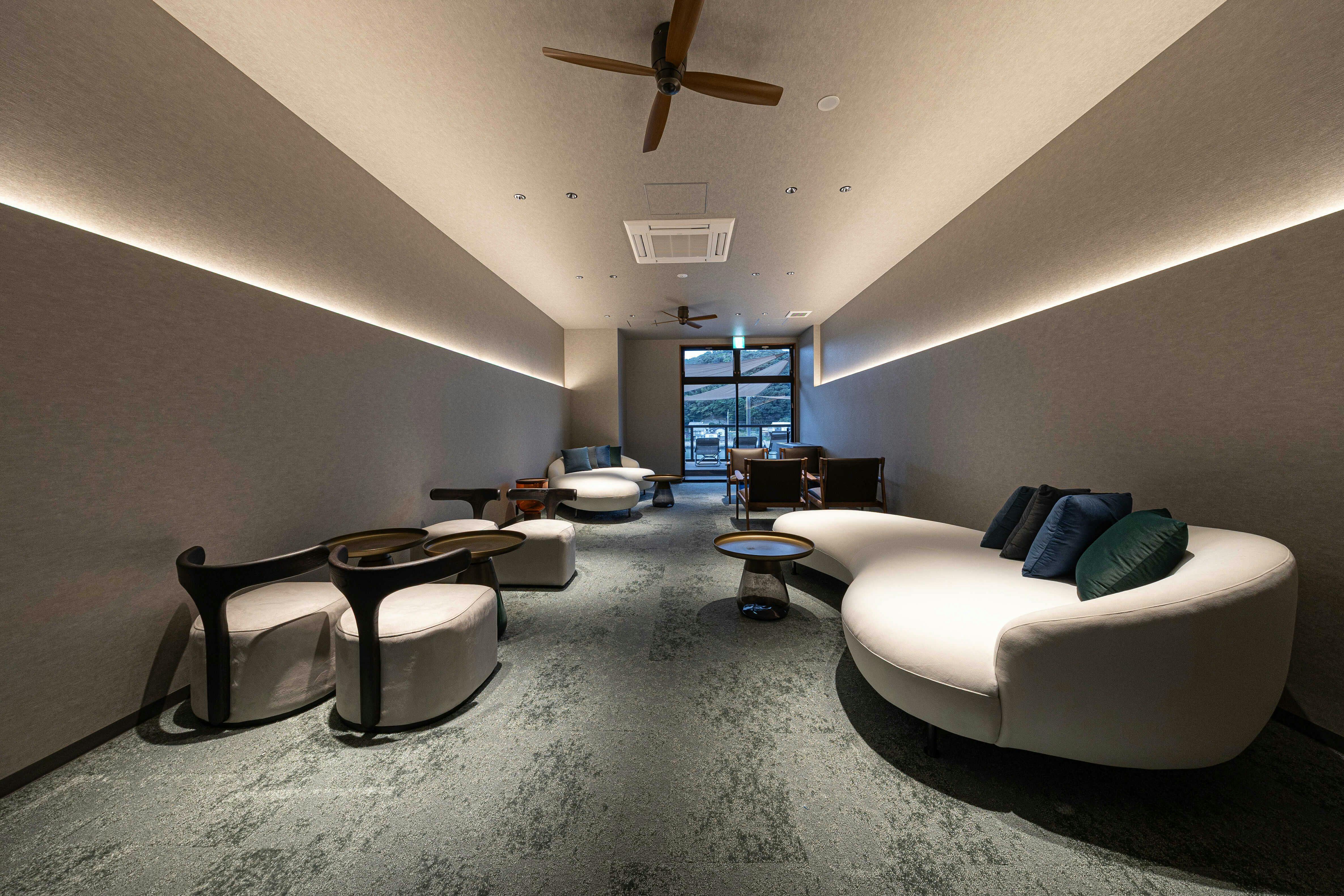 中尾甚六HOTEL