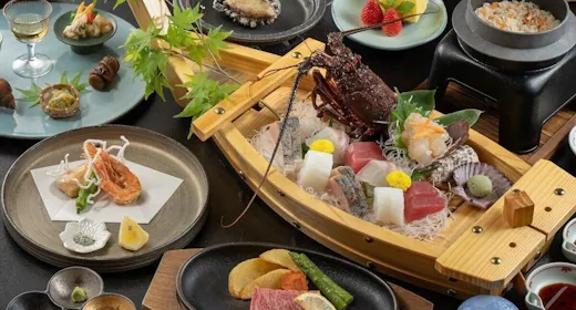 【早割30】伊勢海老・鮑・松阪牛!三大味覚会席が30日前までのご予約で最大6600円OFF(2食付)
