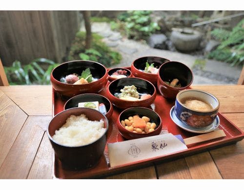 泉仙の精進料理（朝食用）