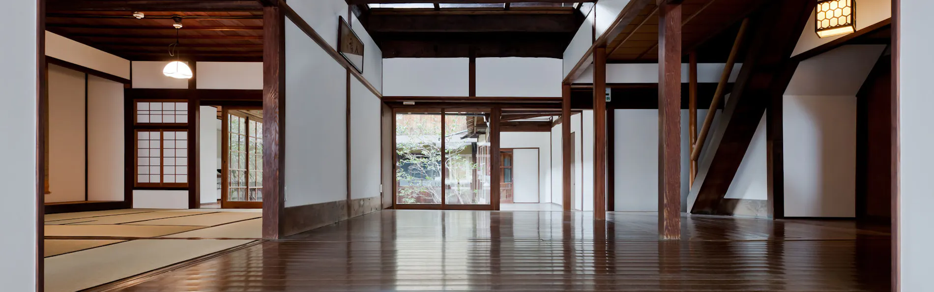 木屋旅館