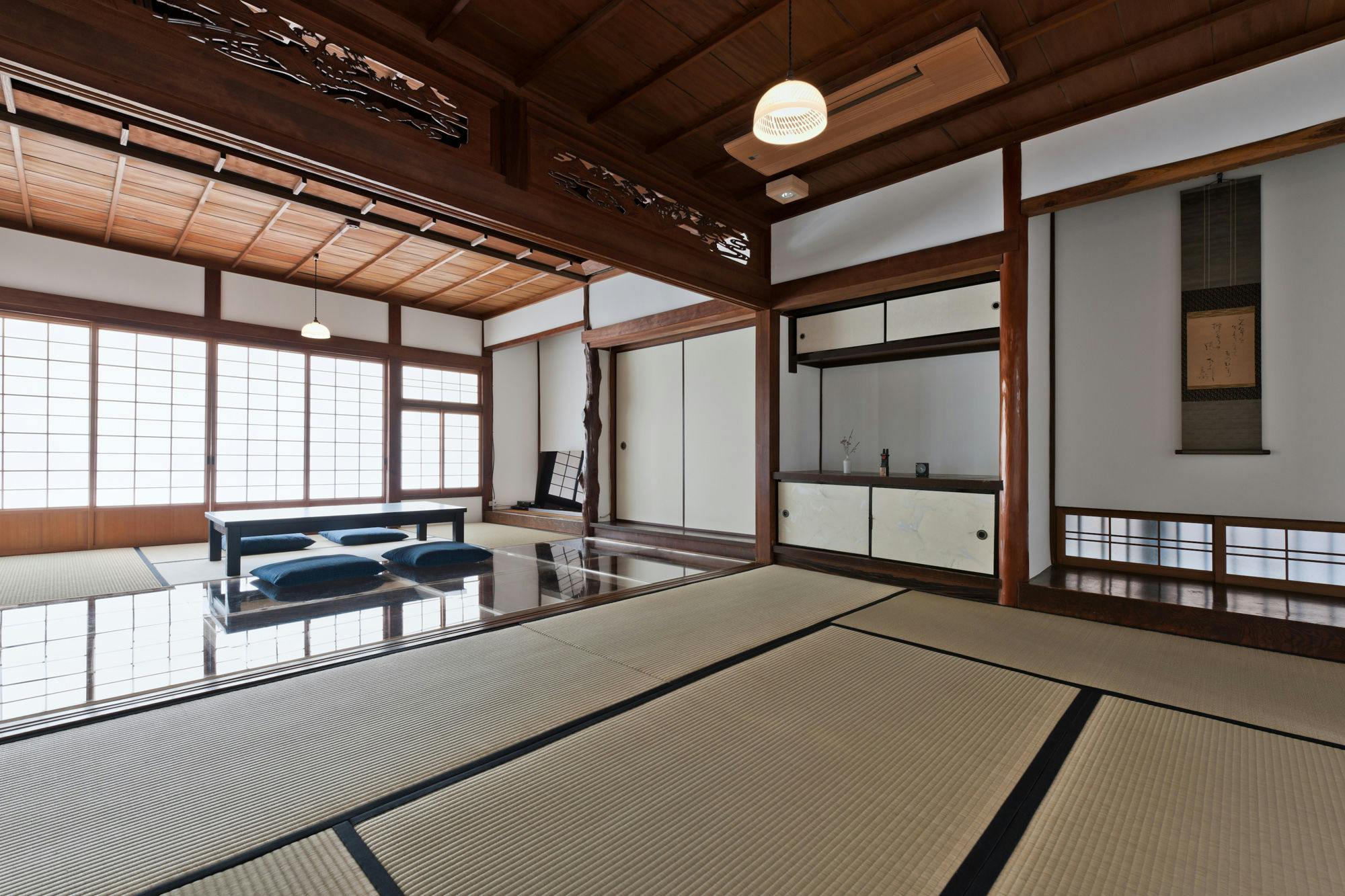 木屋旅館