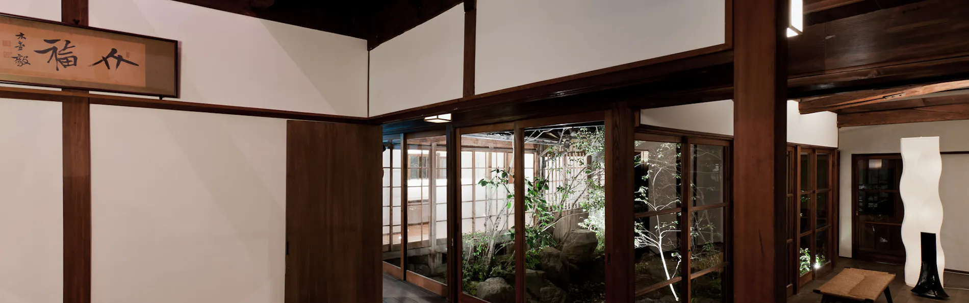 木屋旅館