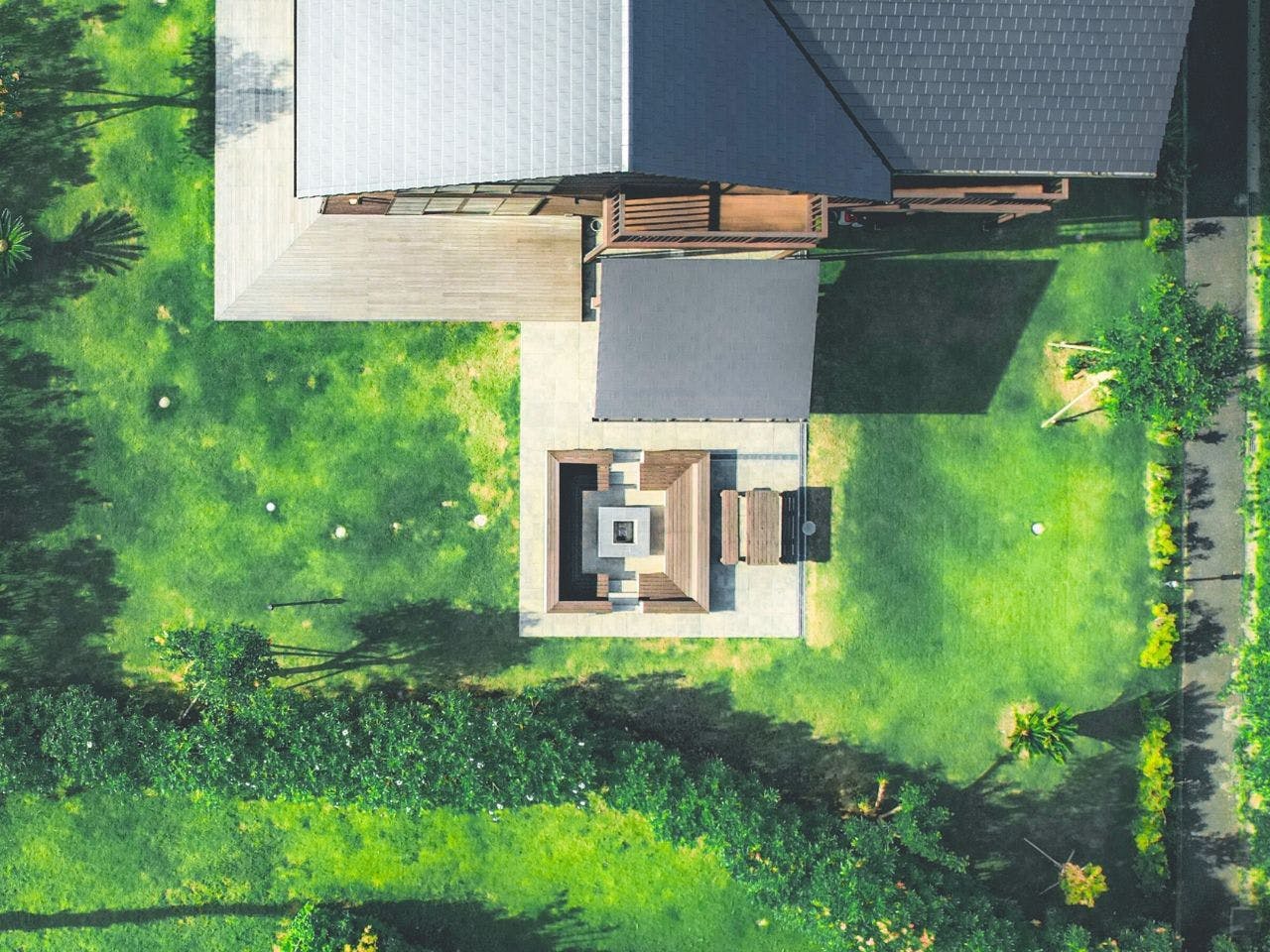 Cairns House by SANA