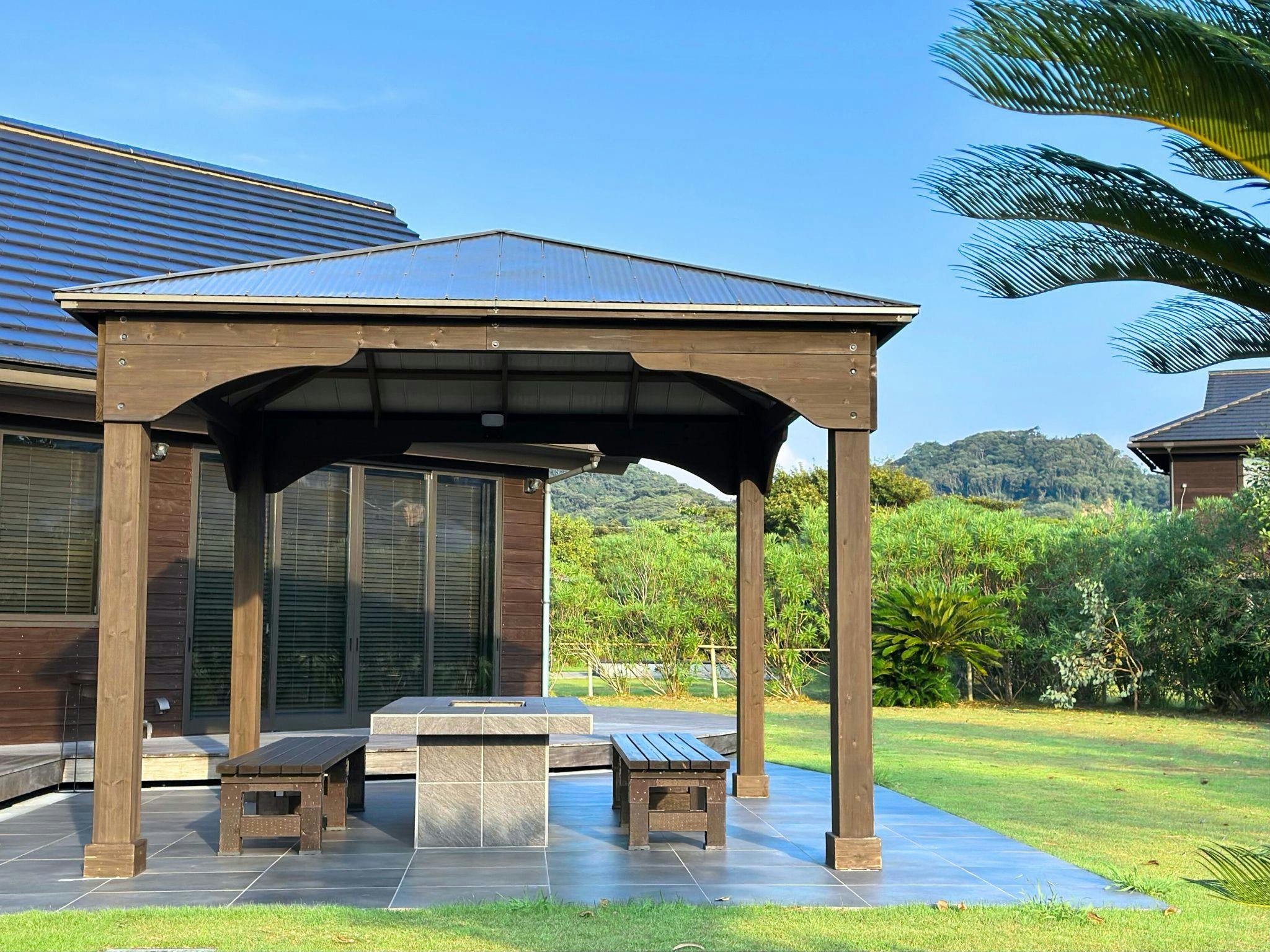 Cairns House by SANA