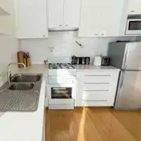 ห้องครัวกว้างขวางที่ทำให้การทำอาหารสนุกสนาน