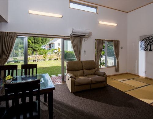 ［リビング&ダイニング］