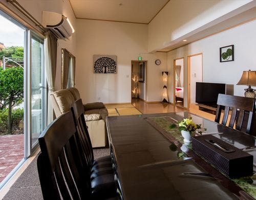 ［ダイニング］