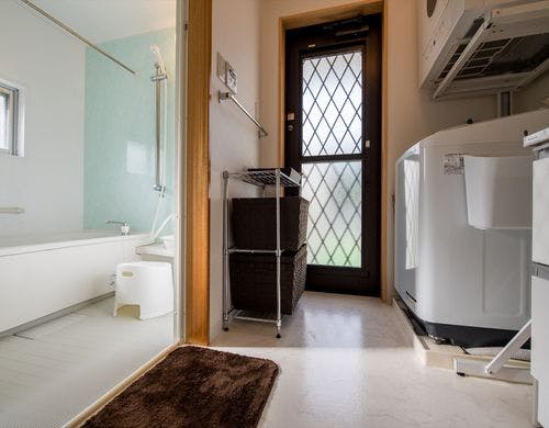 ［バスルーム／洗面室］