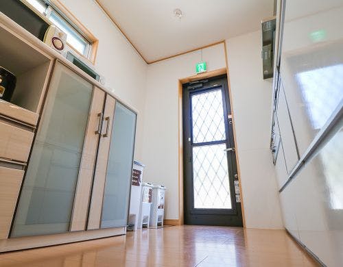 キッチン家電・道具完備で長期滞在も快適！