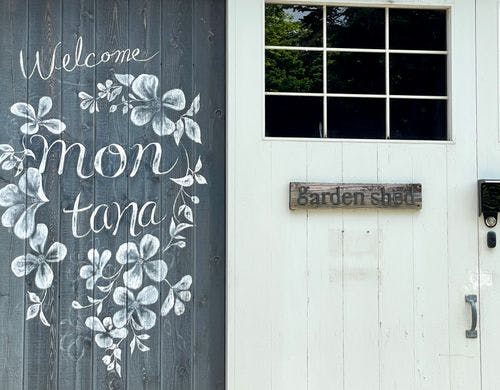 コテージMontanaの入口です