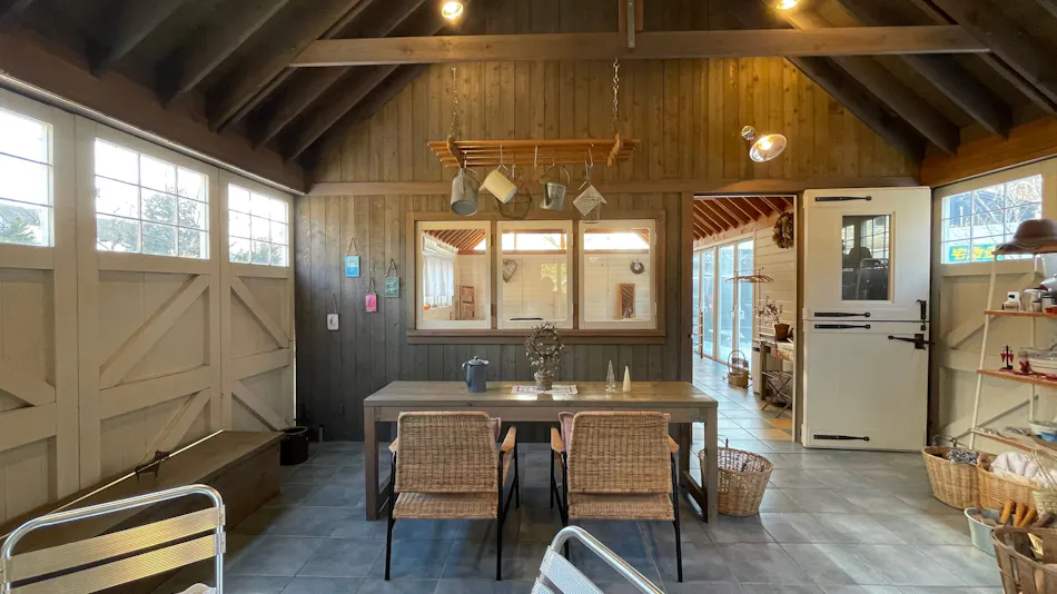 GARDEN SHED