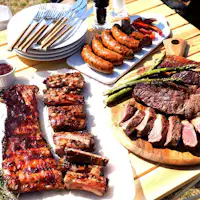 大人気の牧草飼育牛BBQセット!