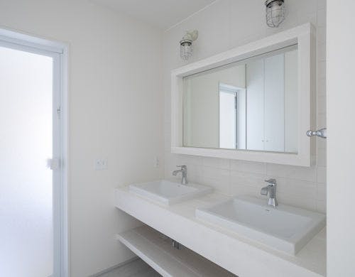 ダブルシンクの大型洗面台