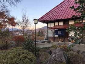 窓月まつしまや