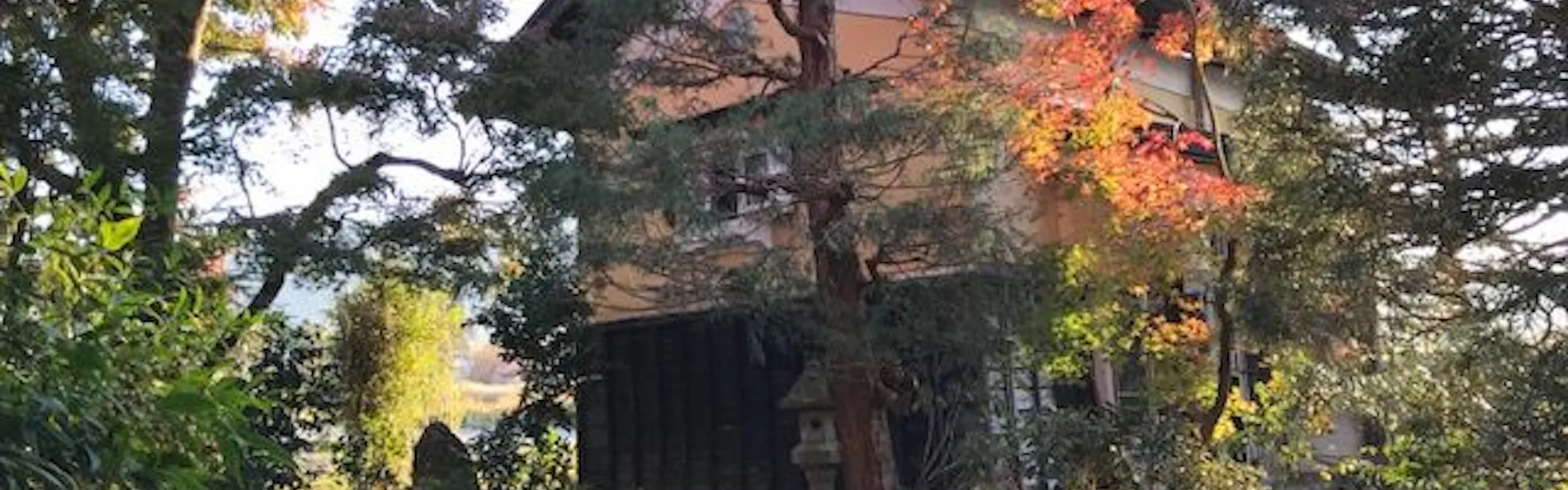 窓月まつしまや