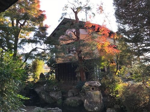 「月」の蔵の外観