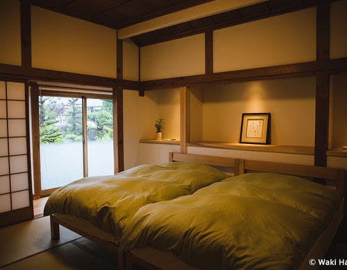 茶香炉の香りに包まれて熟睡できる寝室