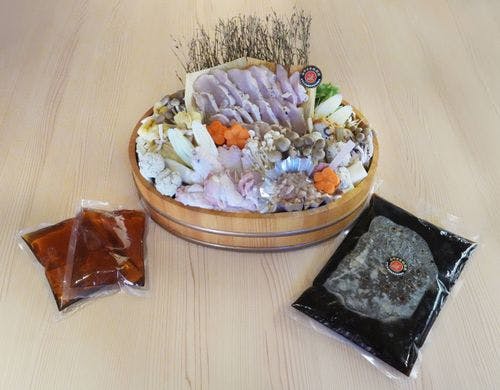 鍋盛り合わせ※3人前　つゆ付