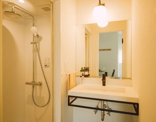 シャワールーム