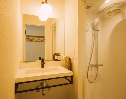 シャワールーム