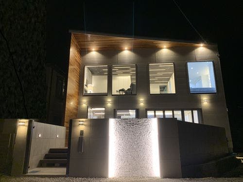 見れば圧巻の外観