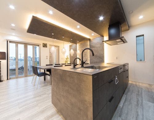 高級キッチン「キッチンハウスを搭載」