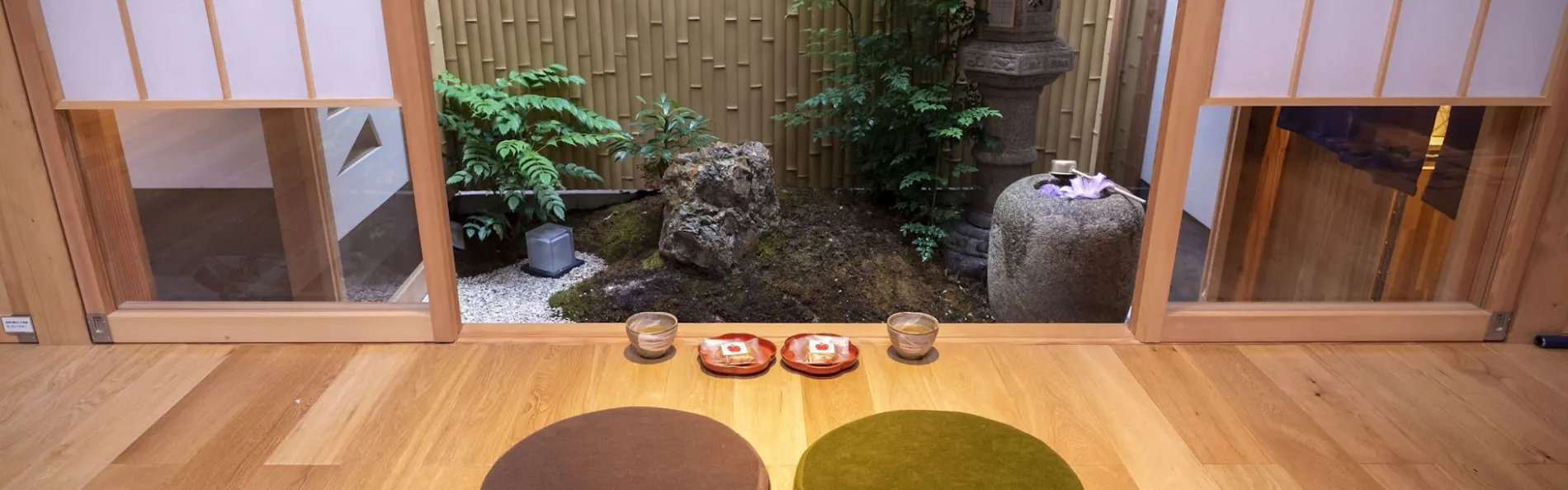 別邸樹下