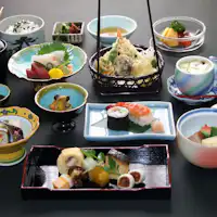 当館夕食、京の老舗泉仙さんのうるわし会席