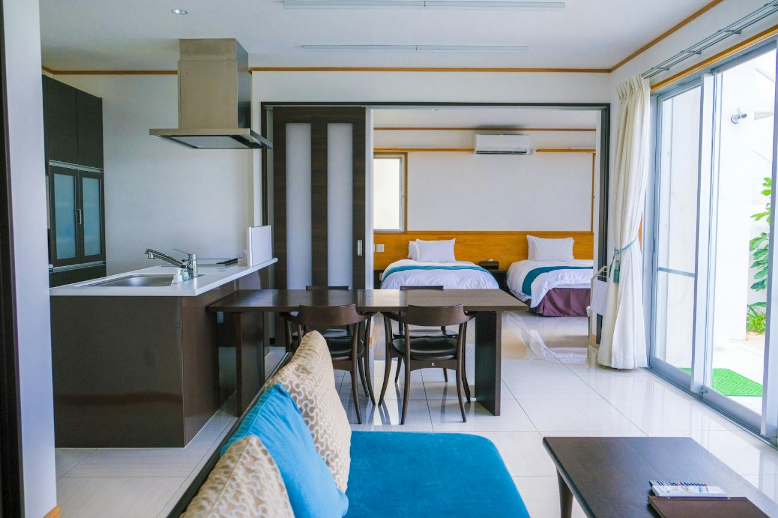 石垣島の高級コンドミニアム（ヴィラ）「Blue Ocean Resort」のキッチン付き客室