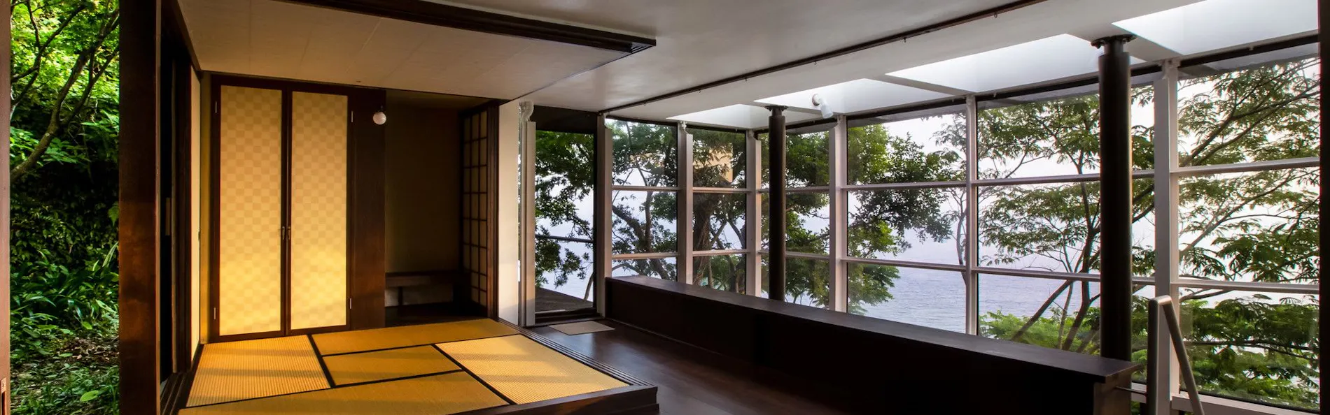 Izu Cliff House 国立公園内の秘境にある絶景・モダニズム建築