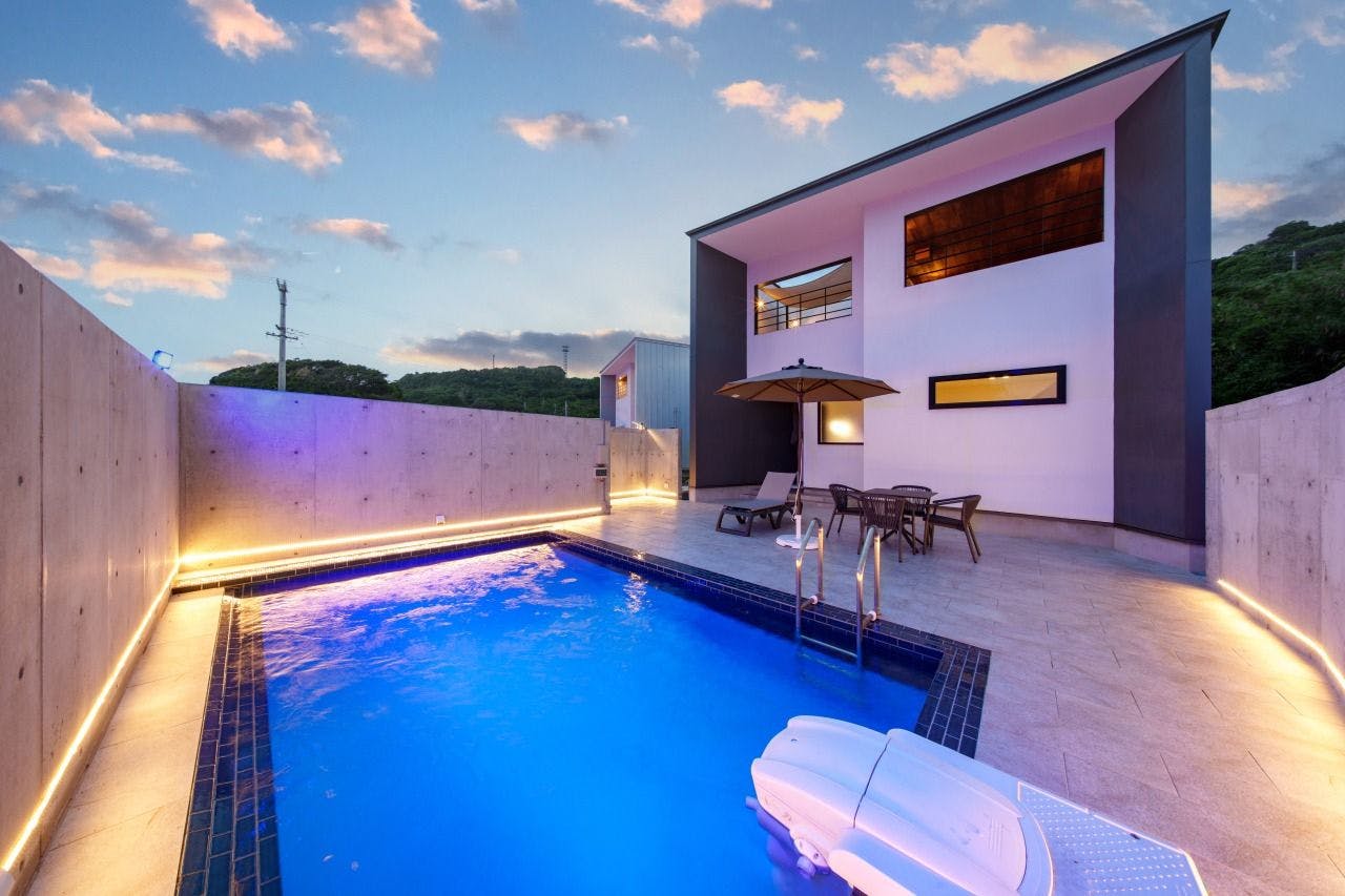 C棟　プライベートプール