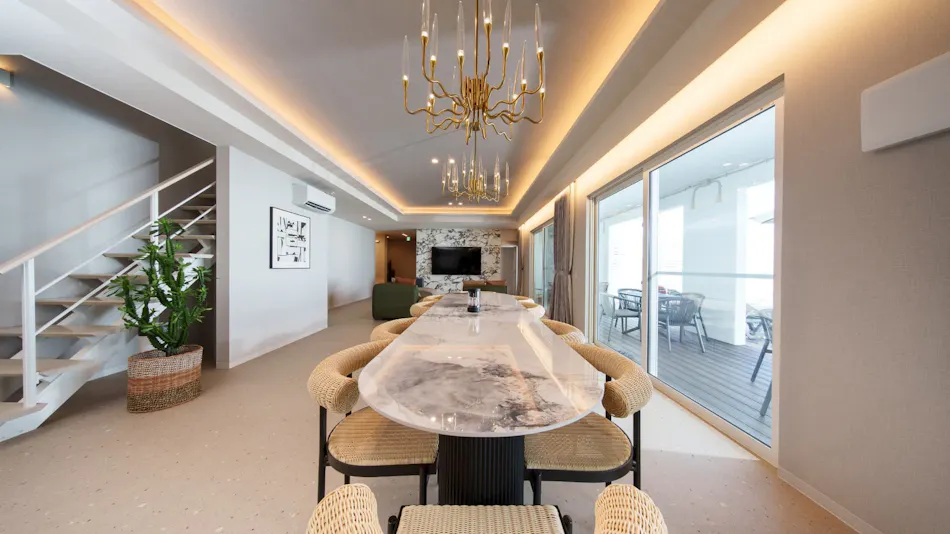 Crystal Villa Nanjo