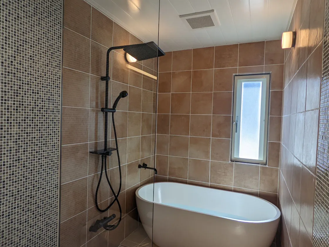 Shower living suiteのバスルーム