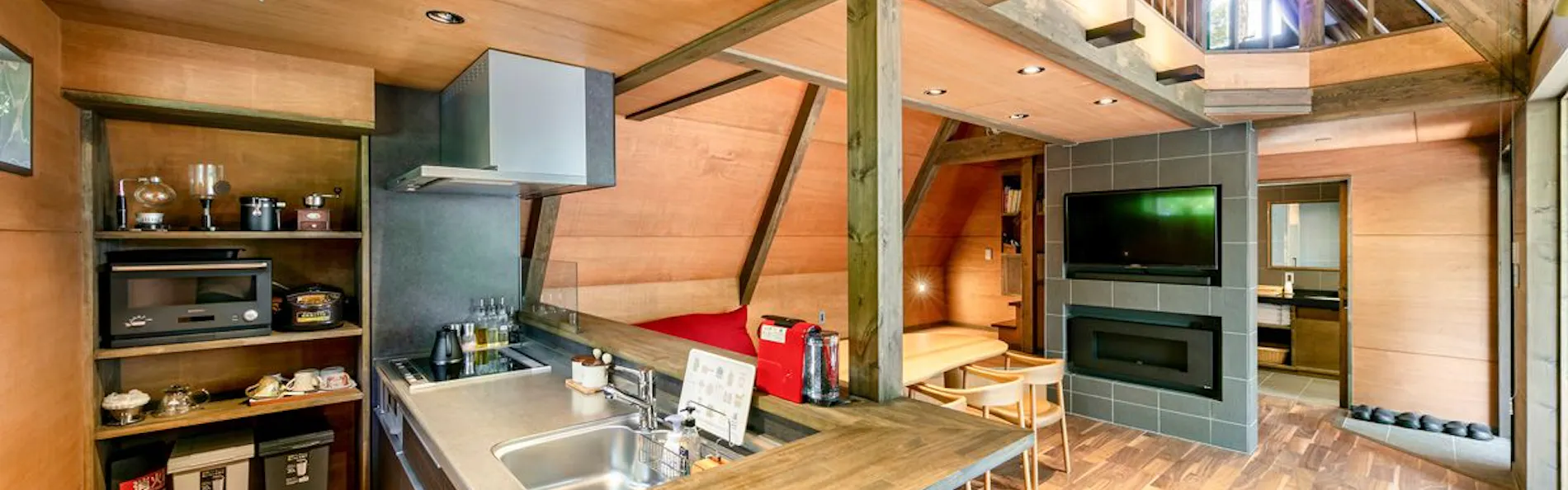 三角屋根の貸別荘 Villa・Yoshino