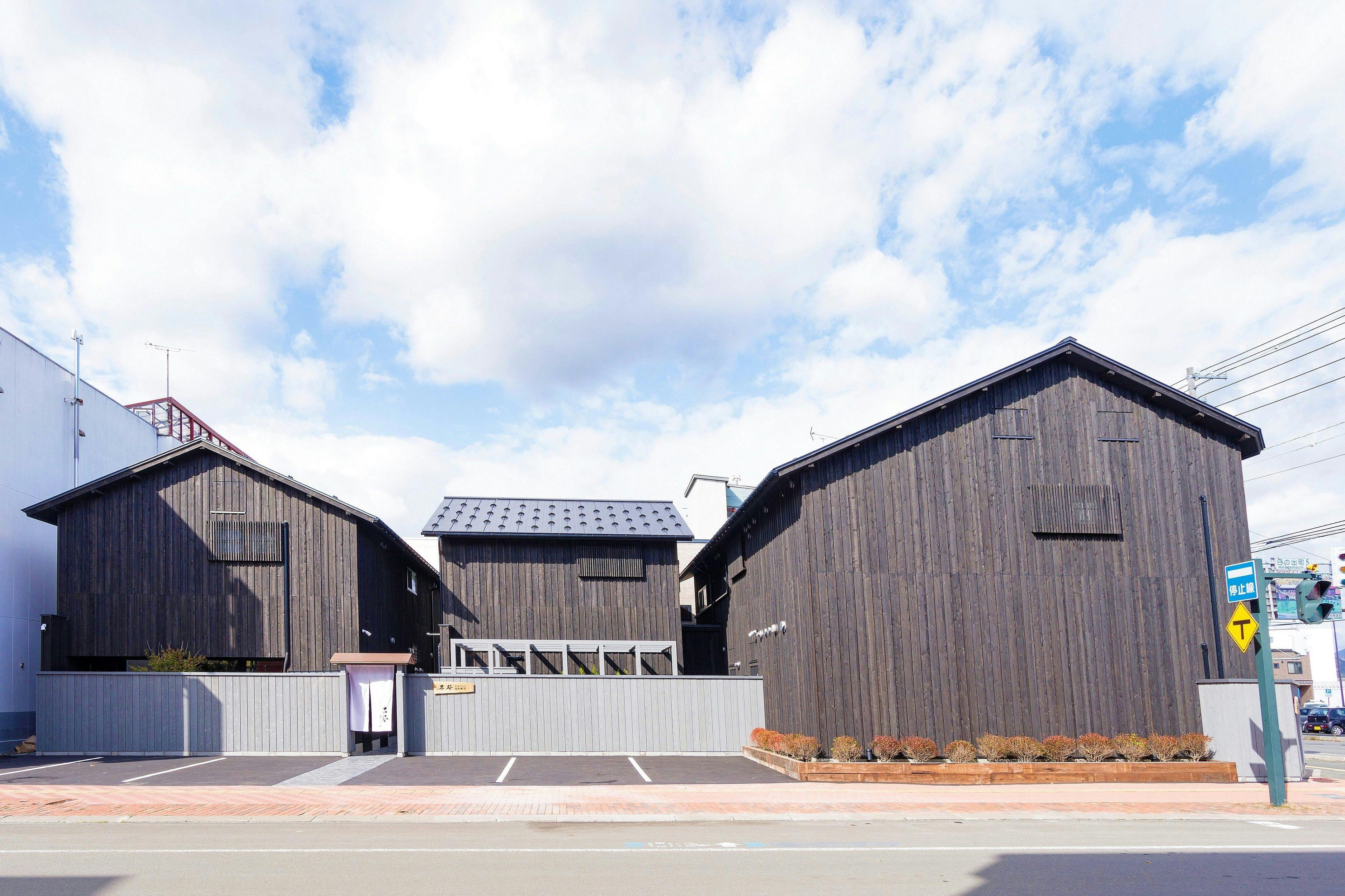 ภายนอกของอิชิเท ฟุราโนะ