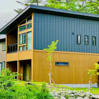 ชาเลต์ ยูกิเก็ตสึกะ - ภายนอก