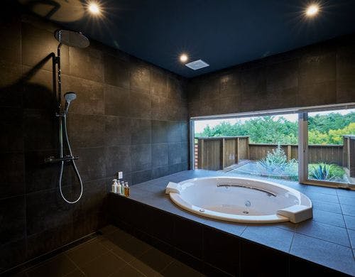 VILLA山と空（浴室）