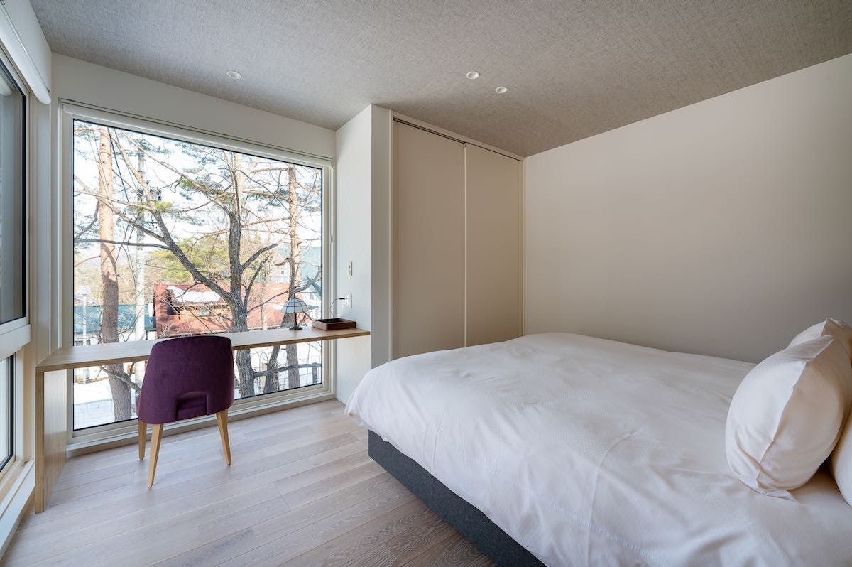 SILVER MAPLE CHALET