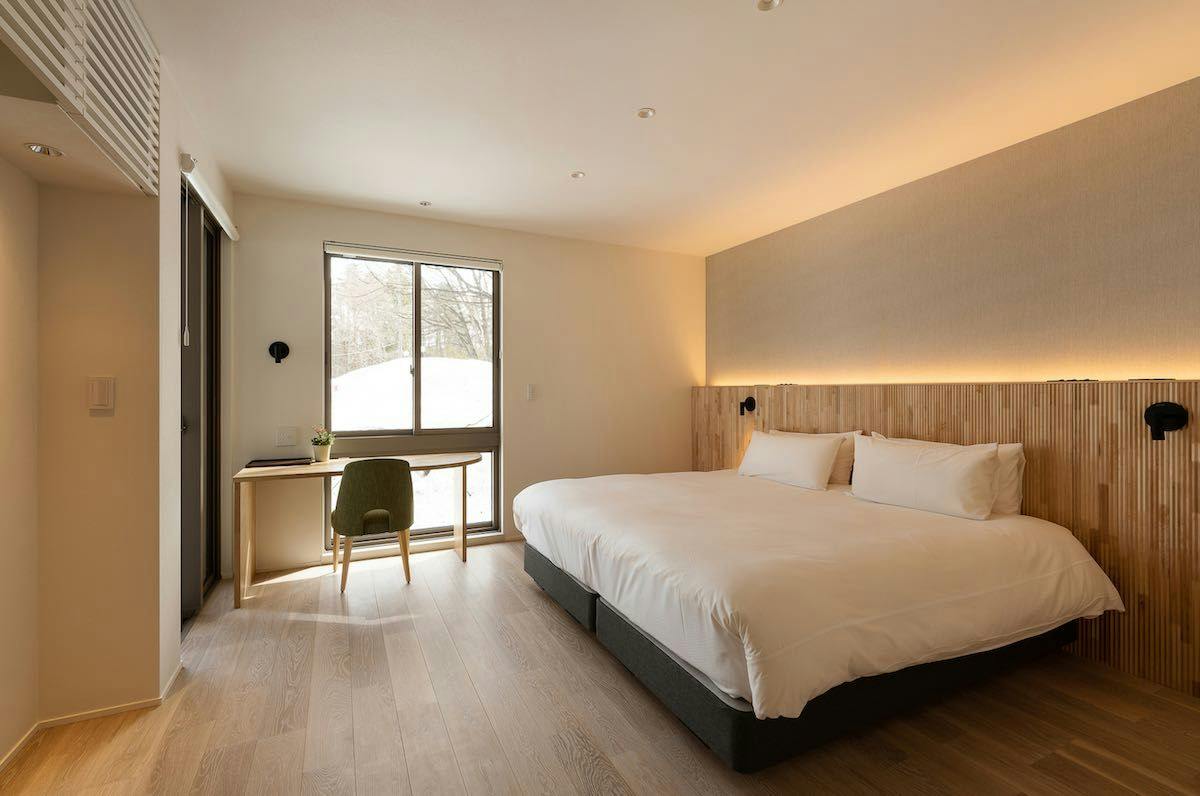 SILVER MAPLE CHALET