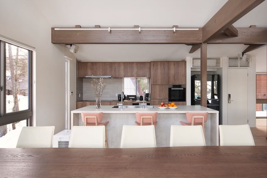 SILVER MAPLE CHALET