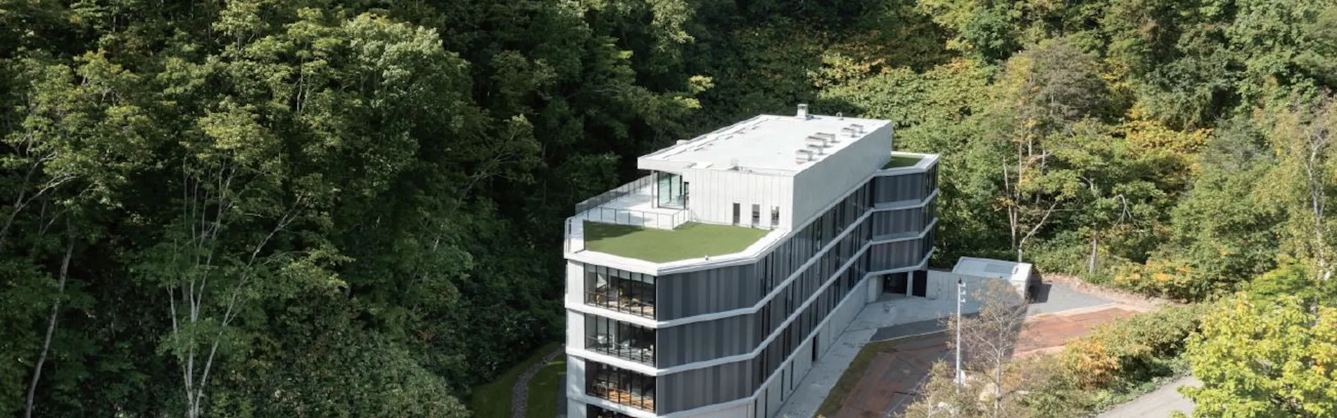 YAMAKEI Residences / 山渓レジデンス