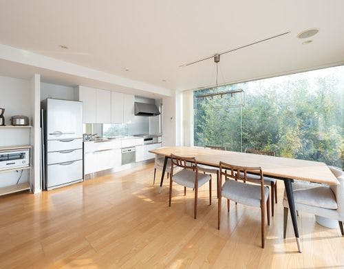 2F キッチン、ダイニング