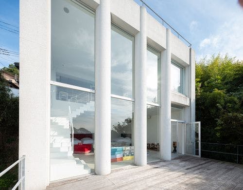 B1F テラスから見た外観