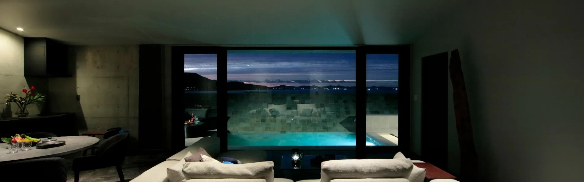 VILLA WHITE