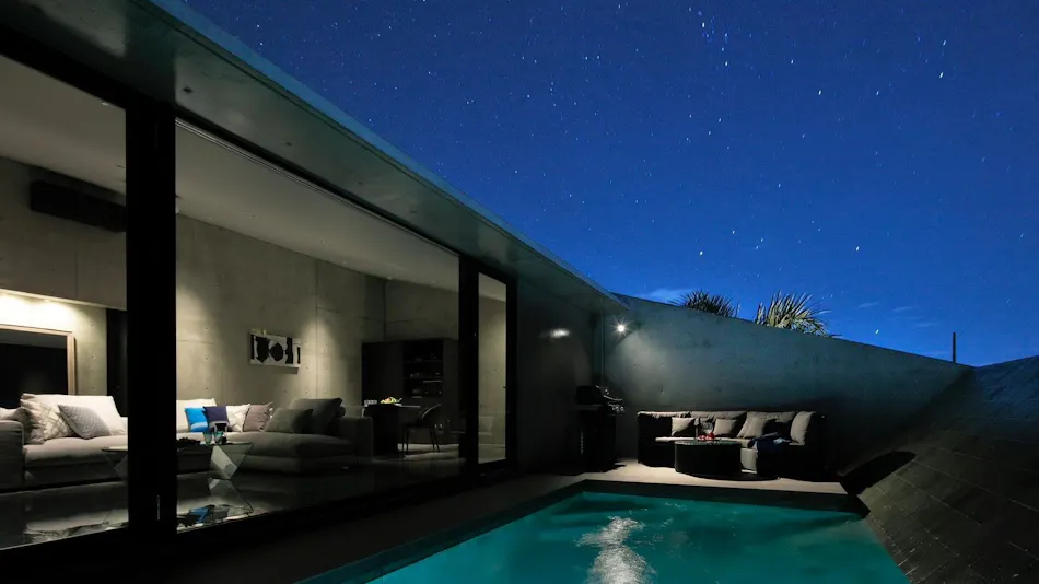 VILLA WHITE