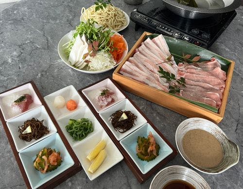 沖縄を堪能いただけるお部屋でしゃぶしゃぶ