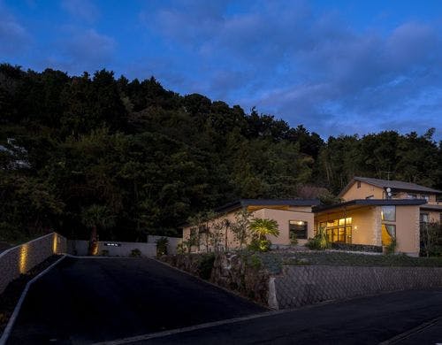 外観　エントランス