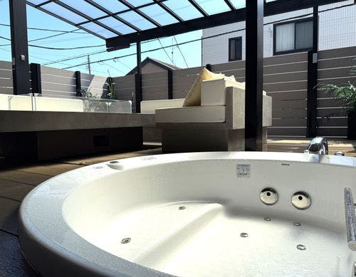 テラスから見たダイニングルーム